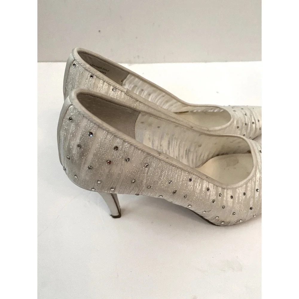 Y2k Lord & Taylor Ivory Rhinestone Pleated Pointed Toe Kitten Heel‎ Pumps 7.5M